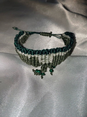 Macrame bracelet like new, handmade, white and green