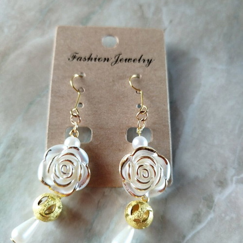 Pearly rose and gold earrings new