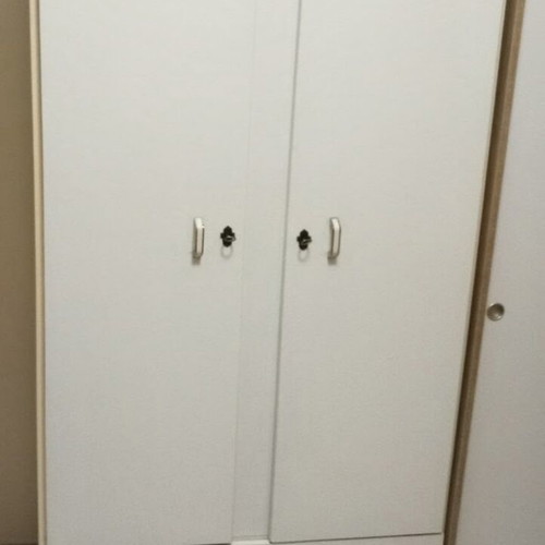 Wardrobe for small spaces like new, 2 doors and 2 drawers