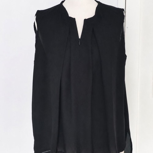 Celestino Collection Black Sleeveless Blouse with V Neck and Asymmetric Hem, Like New, S-M