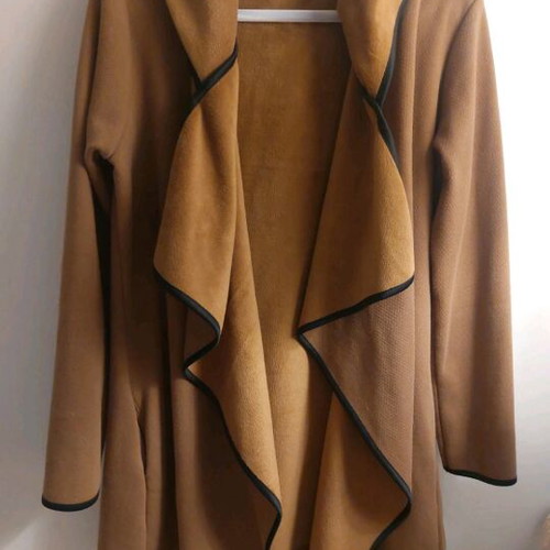 Passager cape S/M black and brown like new