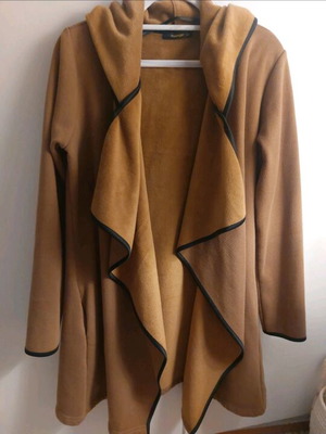 Passager cape S/M black and brown like new