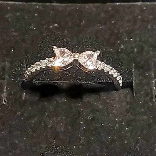 Pandora ring size 8 with pink zircon bow design