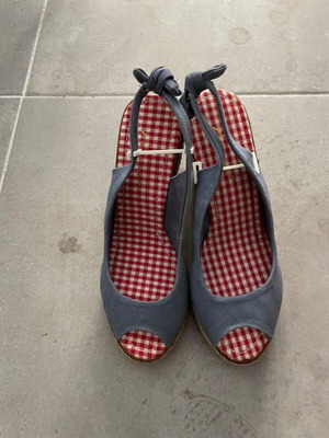 Platform sandals like new, blue with gingham insole