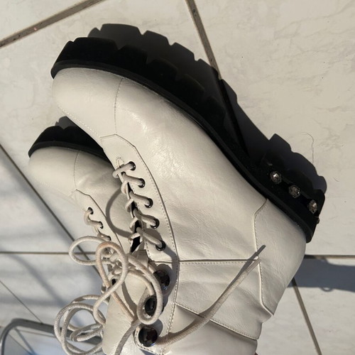 Booties white size 40 like new