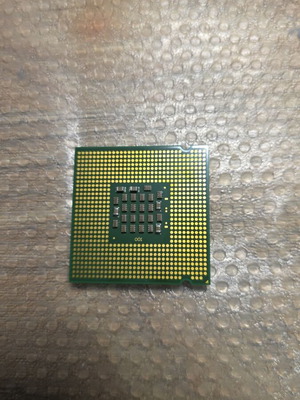 Intel Pentium 4 like new, 1core/1thread, Socket 478, 2.4GHz