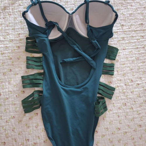 One-piece swimsuit Large size new with adjustable back