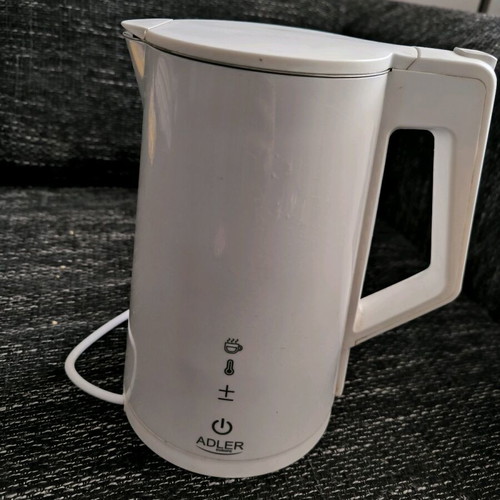 Adler kettle used with 2200W power in very good condition