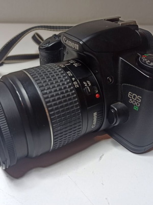 Vintage SLR Film Camera 35mm Canon EOS 500N like new with 28-80mm lens
