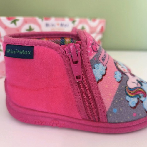 Mini Max kids anatomical slippers No. 23 like new, pink with unicorn