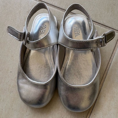 Zara silver baby ballet flats like new, size 24