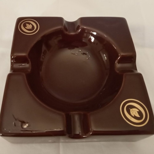 Large ceramic OLIVA cigar ashtray used with crack