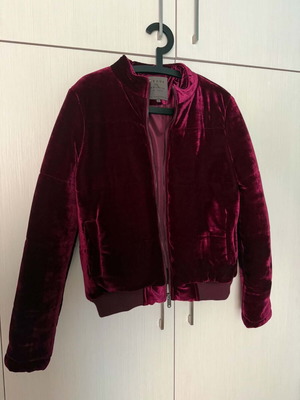Lynne jacket new, size 42