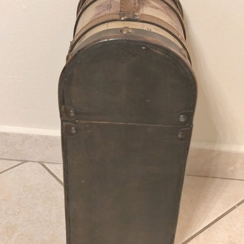 Wine holder for 2 bottles from MDF/leatherette like new with world map