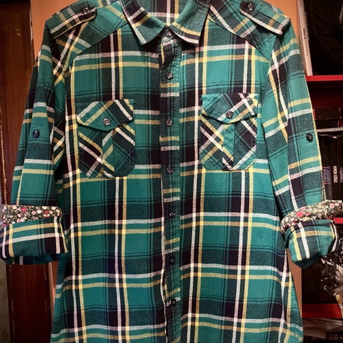 Lee Cooper plaid shirt like new Medium with Energie hat gift