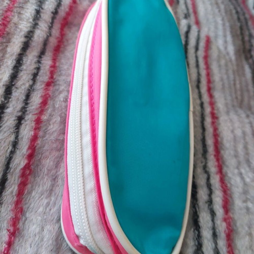 Pencil case in shoe shape like new with zipper