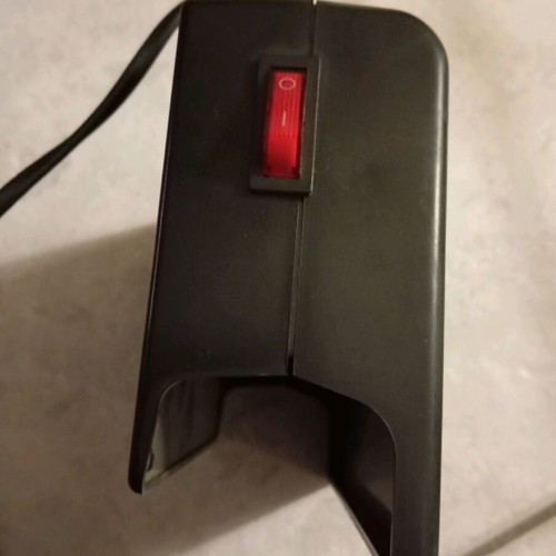 Counterfeit Banknote Detector device like new