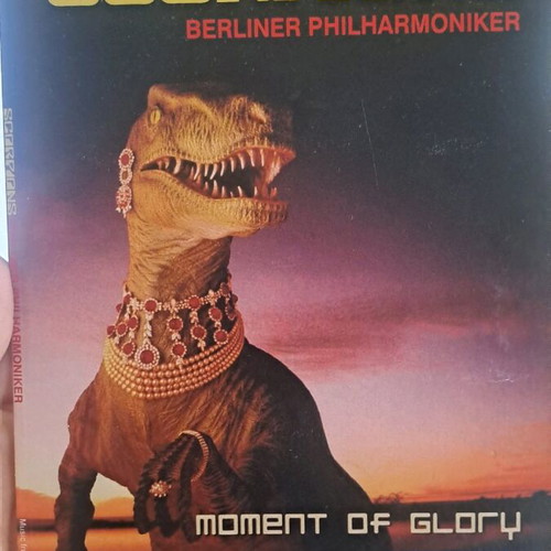 Scorpions Moments of Glory DVD like new, rock