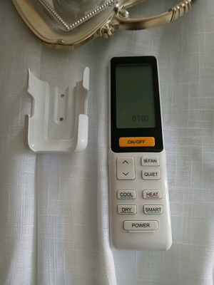 Universal air conditioner remote control like new