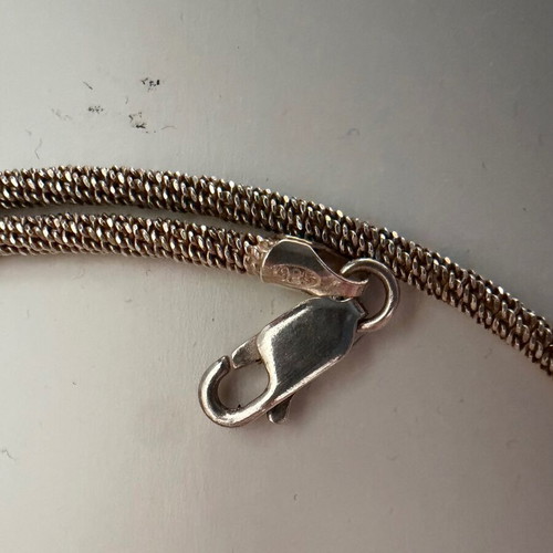 Silver necklace like new, 41 cm length