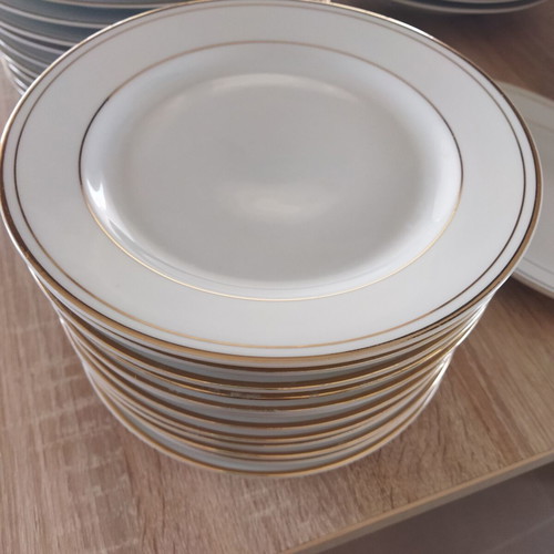 Kitka Porzellan porcelain dinnerware set, like new, white with gold trim