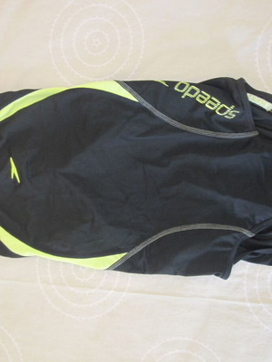 Speedo Endurance ολόσωμο μαγιό προπόνησης σε μαύρο και κίτρινο, μέγεθος M