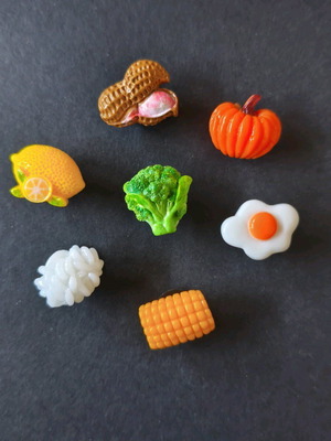 Crocs Charms Foodie Healthy Food set like new, multicolor orange