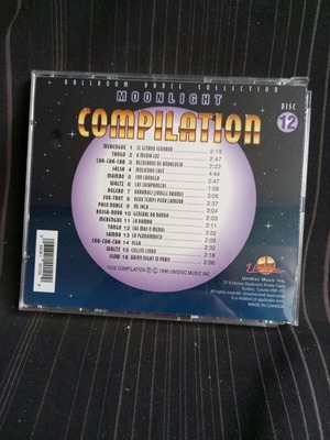 Moonlight Compilation CD like new, Latin