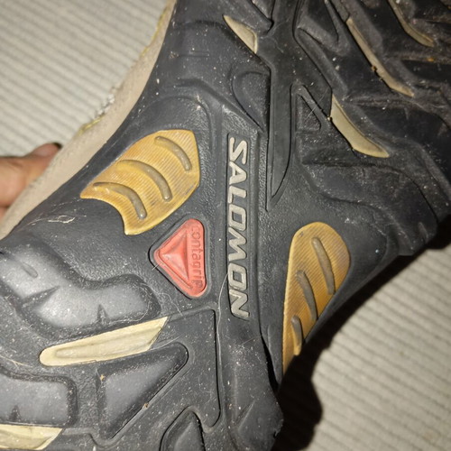 Salomon hiking shoes, beige, size 42