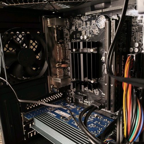 Asus GeForce GT 730 2GB GDDR5 graphics card like new