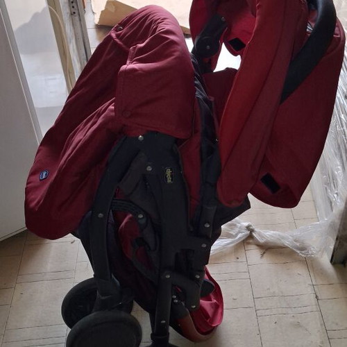 Chicco baby stroller with footmuff, red