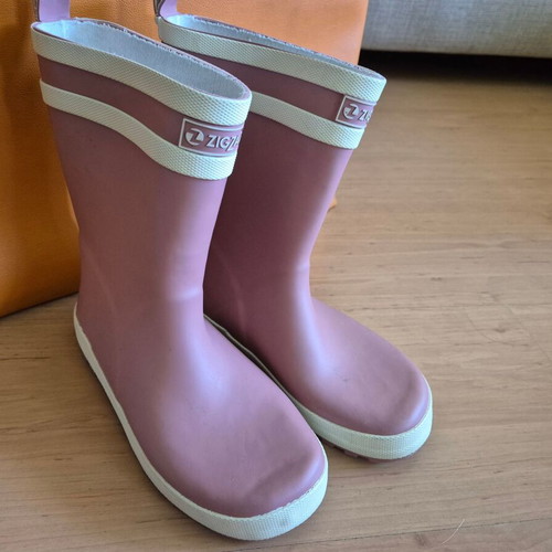 ZigZag Hurricane kids rubber boots like new, rose ash color, size 33