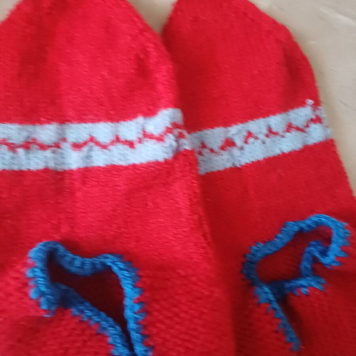 Pasoumia new, pack of folk art slippers