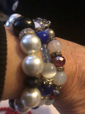 Bracelets new, set of 3 with crystals and pearls, elastic
