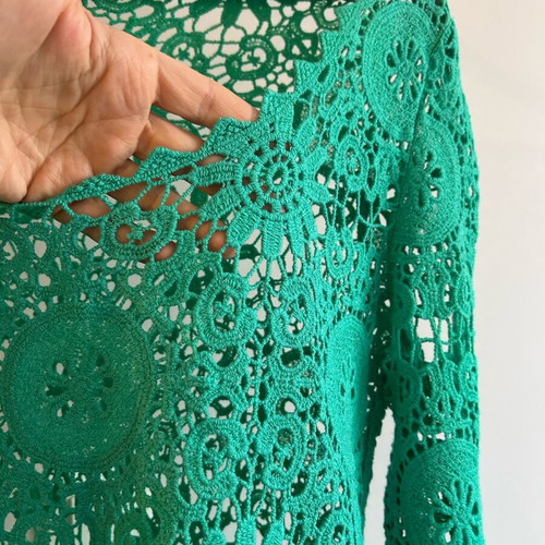 Crochet blouse emerald green like new, size M