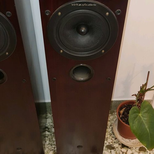 Wharfedale Pacific Pi20 speakers like new floorstanding
