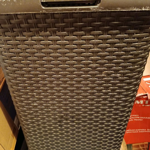 Curver Style Wicker Laundry Basket with Lid used