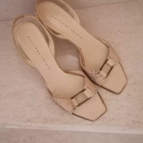 Martinez Valero sandals like new, size 40/41, beige and grey
