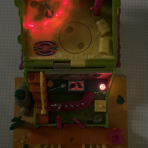 Polly Pocket Western Saloon 1994 playset used with lights and figures