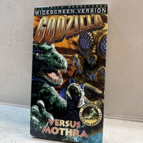 Godzilla vs Mothra 1966 VHS like new, action adventure