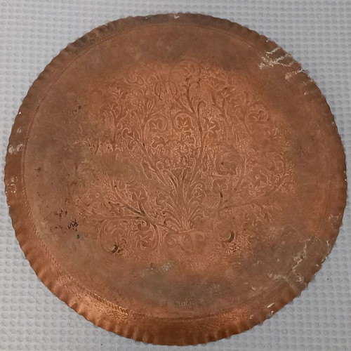 Copper tray like new with decorative design, 37 cm diameter