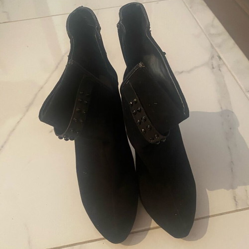 Boots used black size 38
