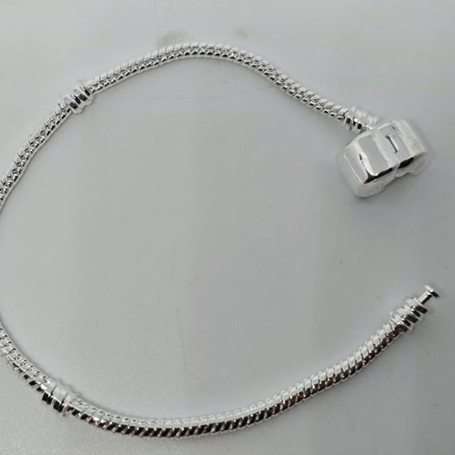 Silver bracelet snake chain with heart clasp S925 like new
