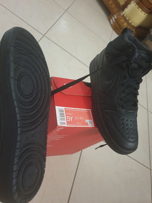 Nike παπούτσια 37,5 αυθεντικά καινούργια μαύρα