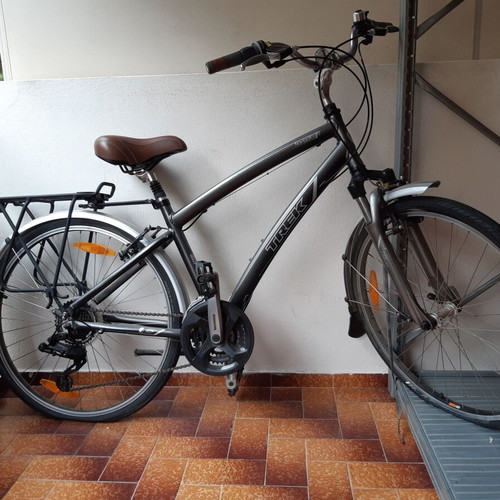 Navigator 2.0 Trek city bike like new, 26 inch, gears