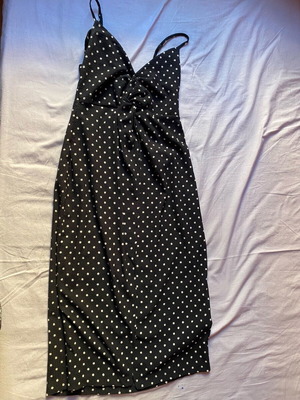 Bershka black dress with back tie like new