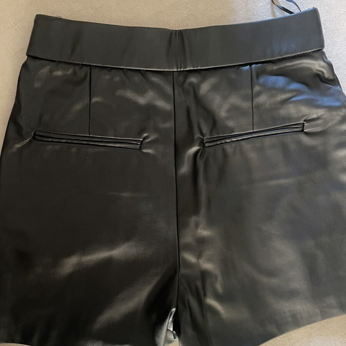 Zara leather shorts like new, black, size XS