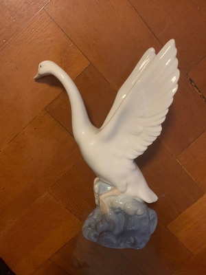 Αγαλματάκι κύκνος Lladro Nao σαν καινούργιο