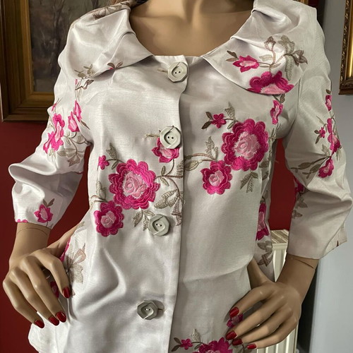 Jean Marie Lie floral suit set with skirt, white and pink