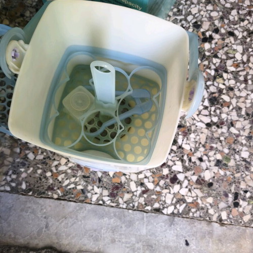 Bebe Comfort steriliser like new